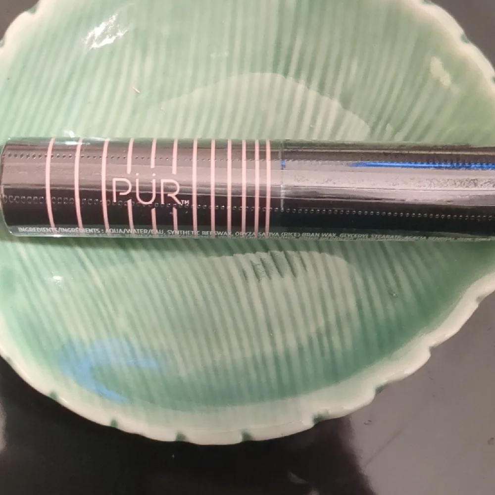 Volumizing Mascara
